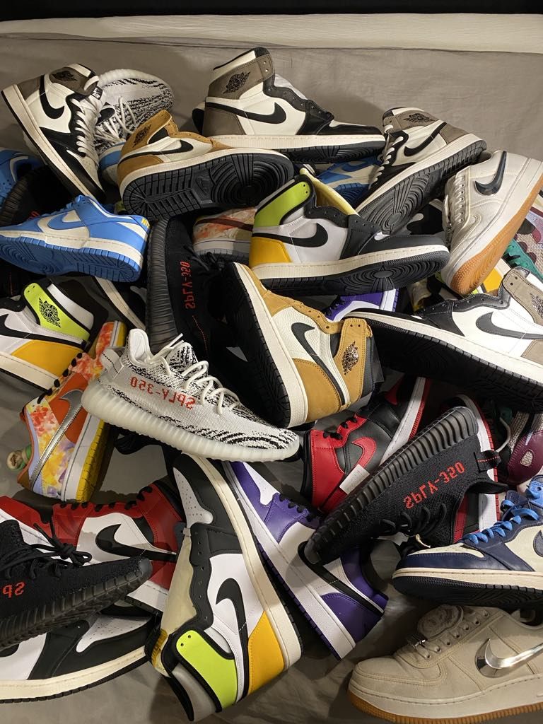 True Sneakers